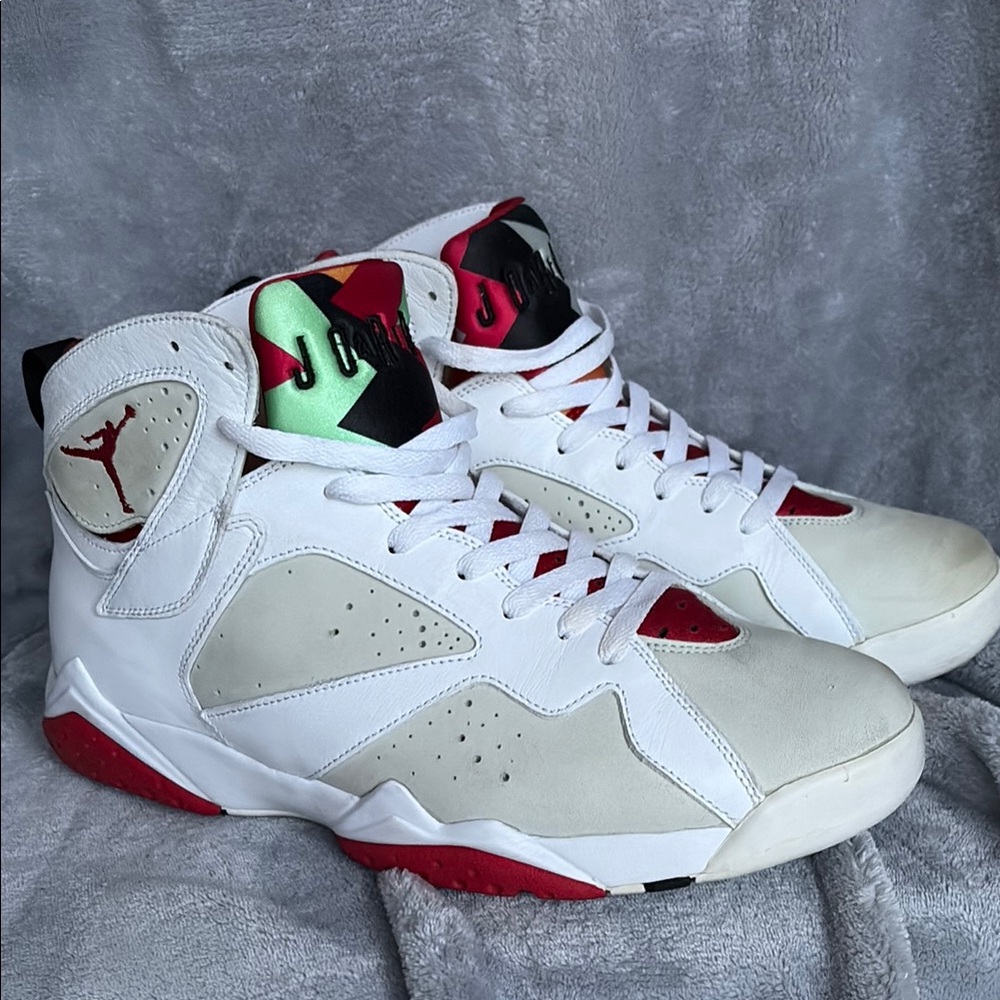 Air Jordan 7 Retro White Sneakers